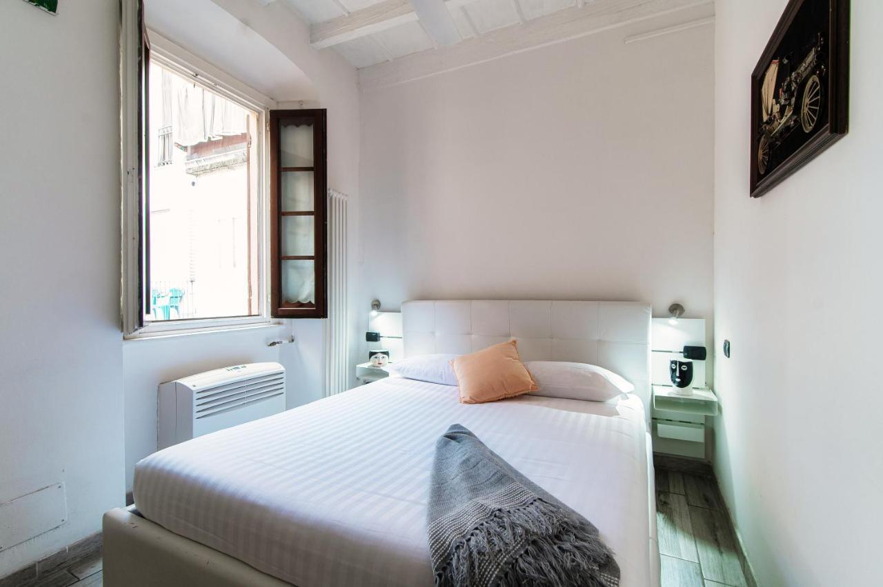 Joivy Al Duomo Guest House Como Luaran gambar