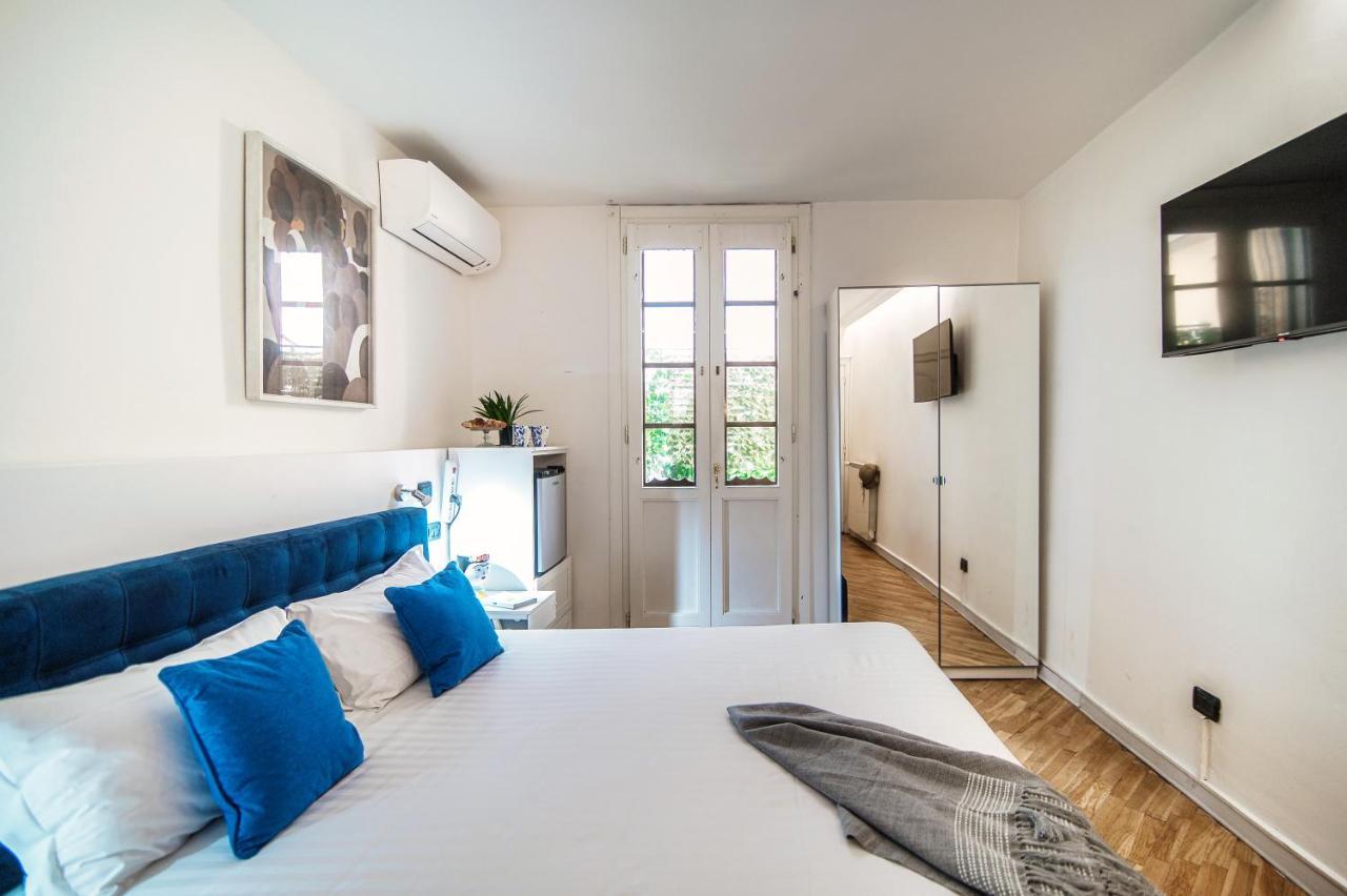 Joivy Al Duomo Guest House Como Luaran gambar